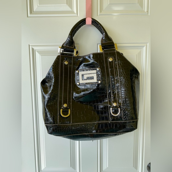 Shiny Black Leather GUESS Bag with rhinestone G - Picture 3 of 13